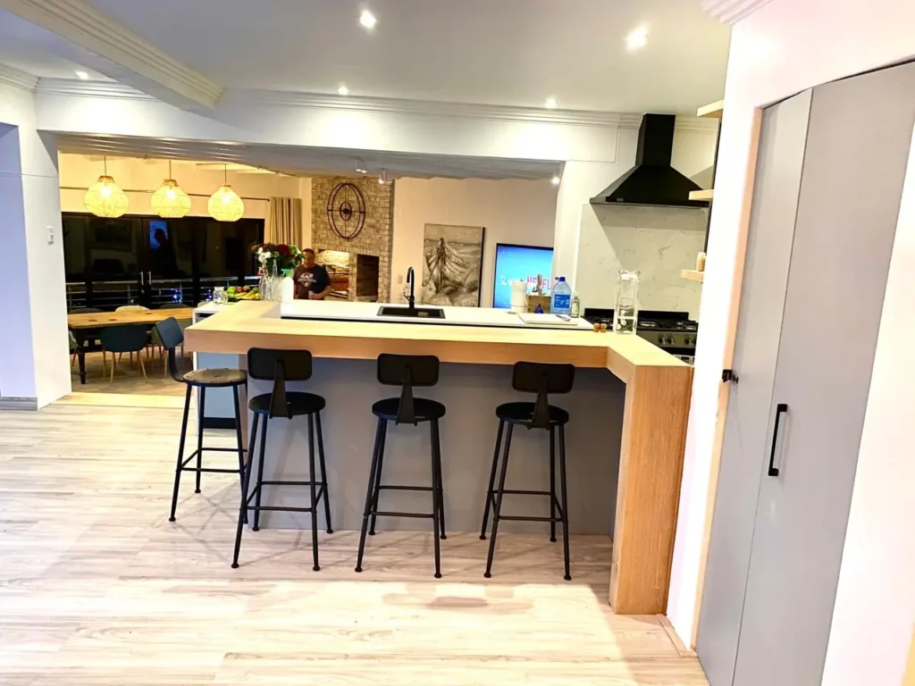 Living Area (19)