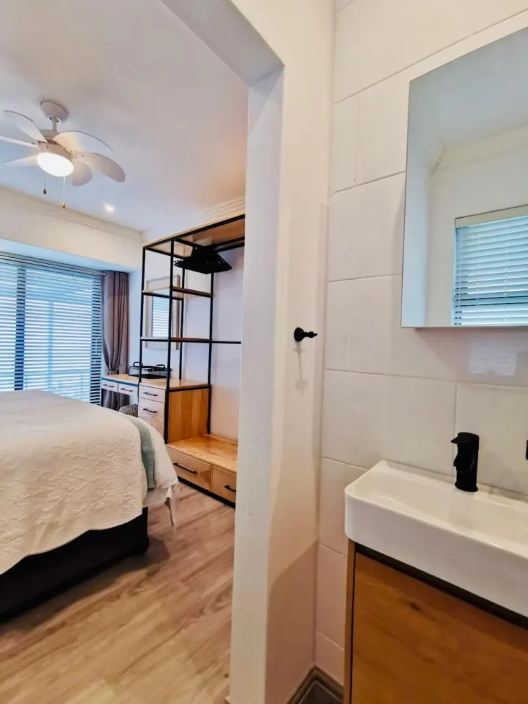 Room 3 (2)