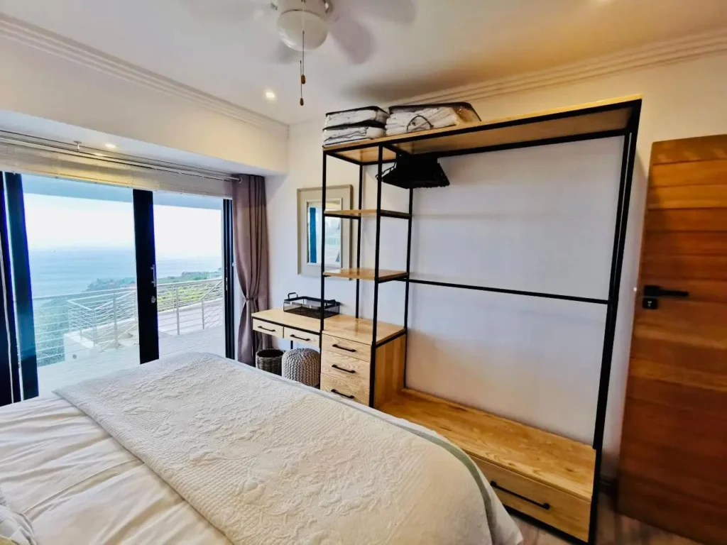 Room 3 (9)